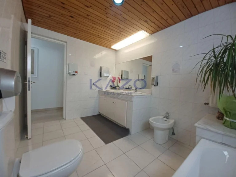 387m² House for Sale in Agios Tychonas, Limassol District