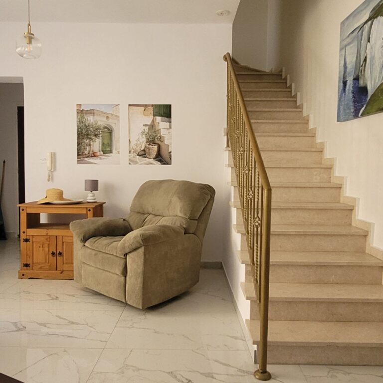 2 Bedroom Apartment for Sale in Kato Paphos