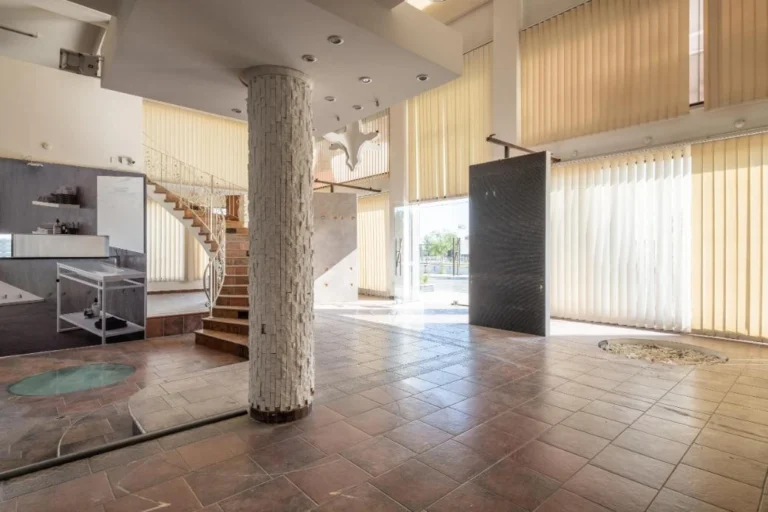 497m² Building for Sale in Engomi, Nicosia District