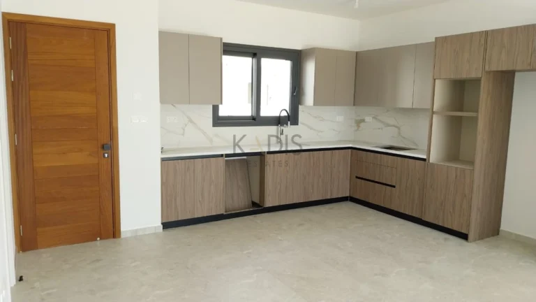 2 Bedroom House for Sale in Agios Tychonas, Limassol District