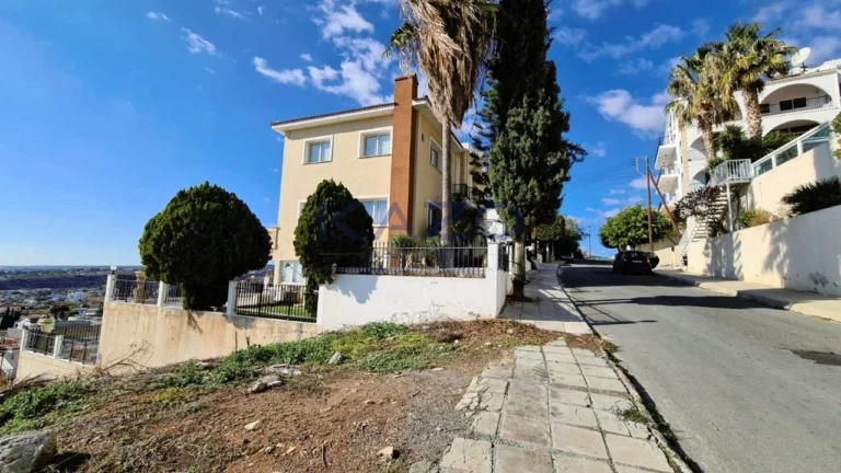 5 Bedroom House for Sale in Limassol – Agia Fyla