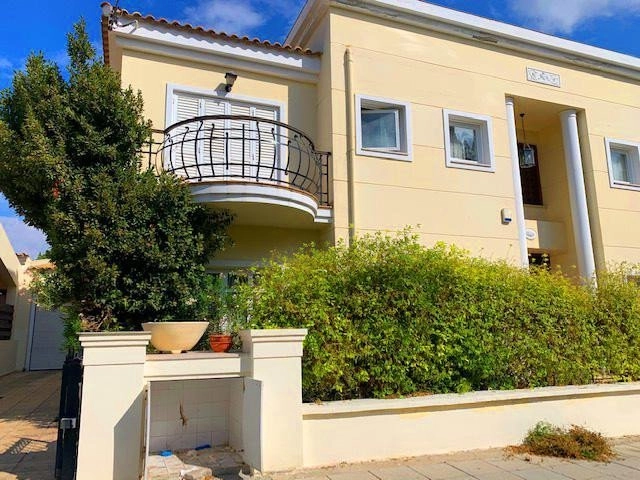 Cheap Houses and Villas for Sale Nicosia up to 700000 euro