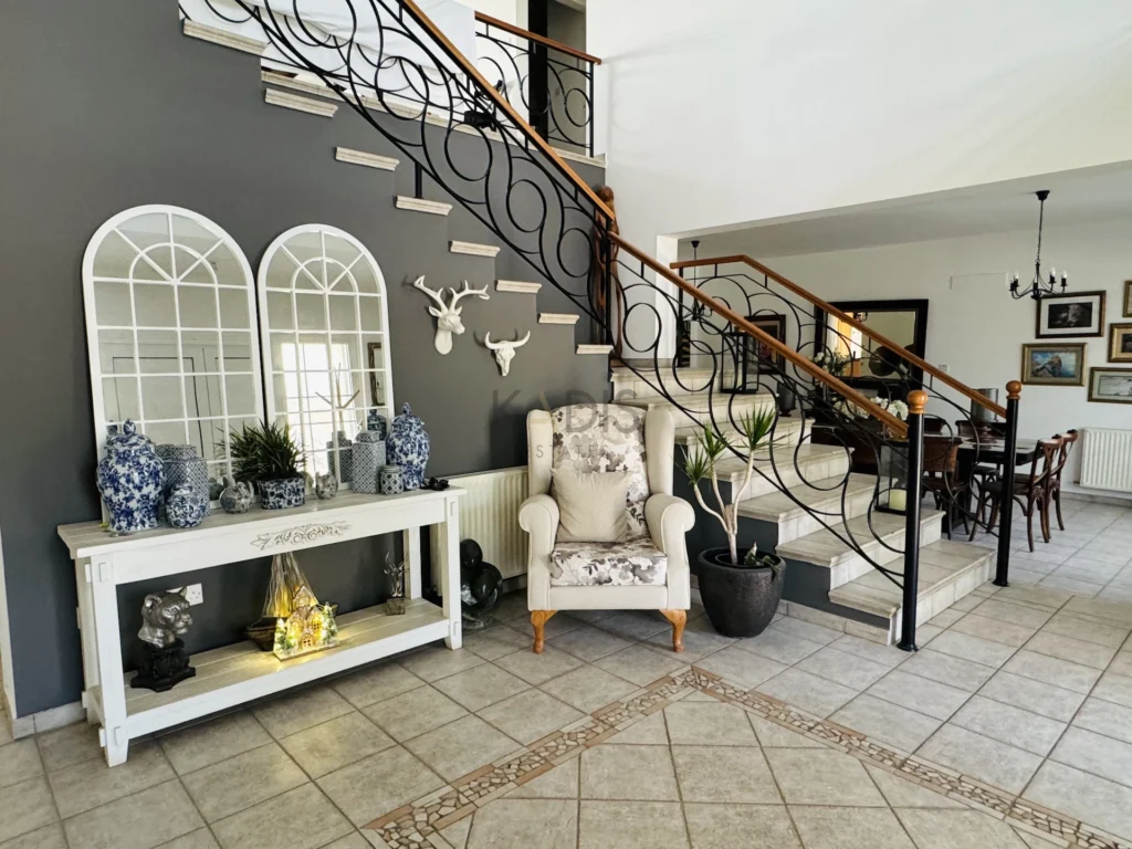 4 Bedroom House for Sale in Ypsonas, Limassol District