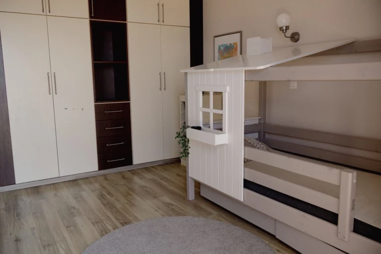 5 Bedroom House for Sale in Agios Tychonas, Limassol District