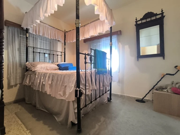 Cheap Houses and Villas for Sale Larnaca up to 200000 euro