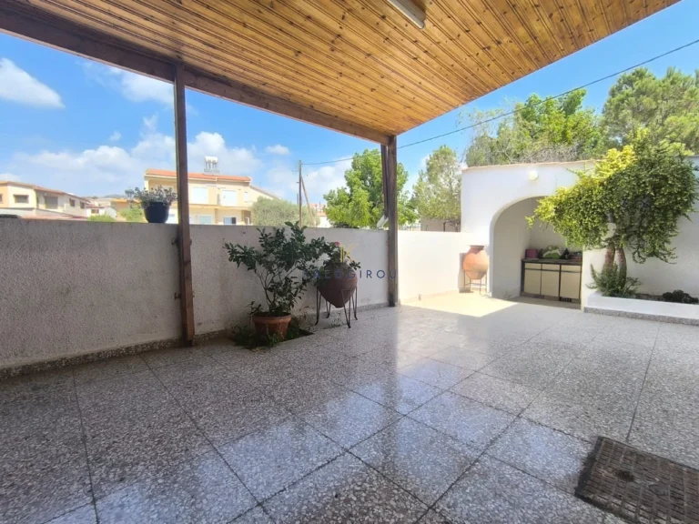 3 Bedroom House for Sale in Anglisides, Larnaca District