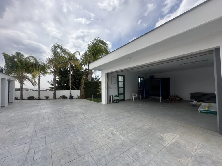 4 Bedroom House for Rent in Moni, Limassol District