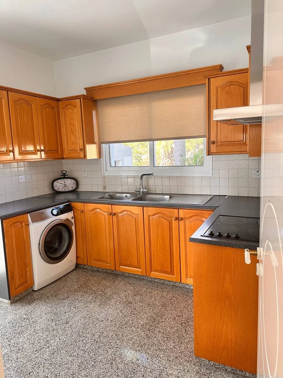 6+ Bedroom House for Rent in Potamos Germasogeias, Limassol District