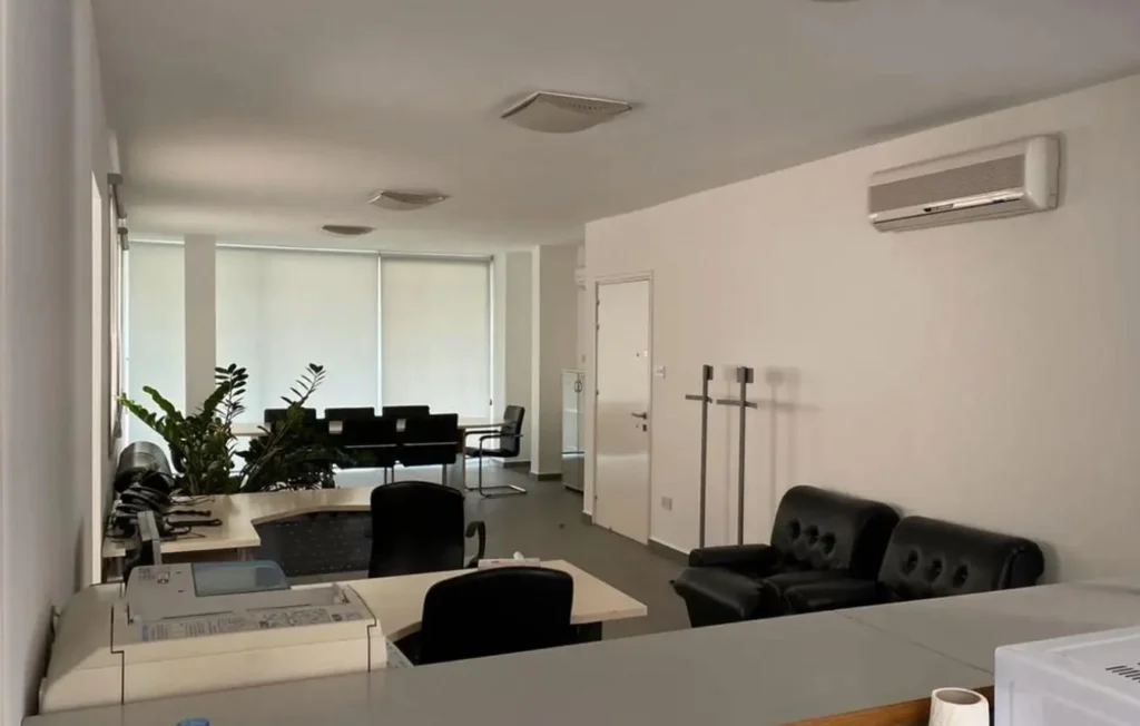 240m² Office for Rent in Agioi Omologites, Nicosia District