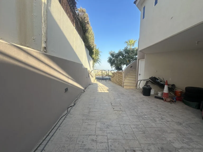 4 Bedroom House for Sale in Limassol – Panthea
