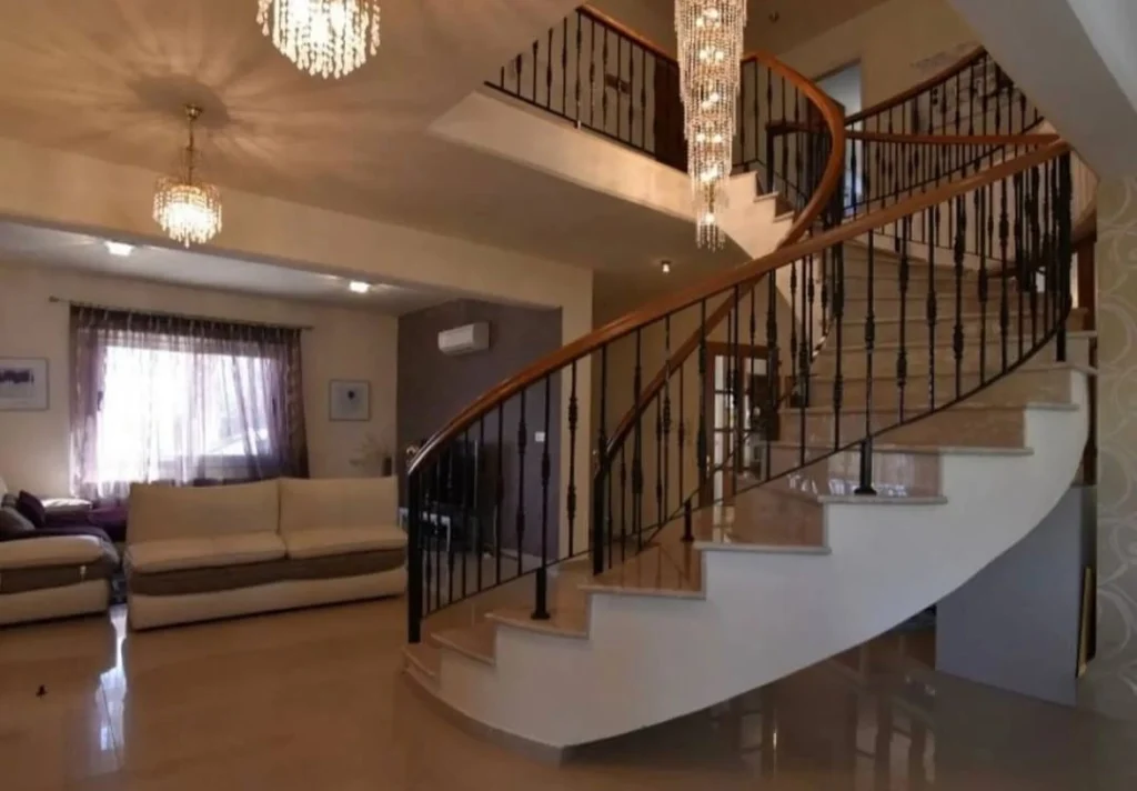 4 Bedroom House for Sale in Pyrgos Lemesou, Limassol District