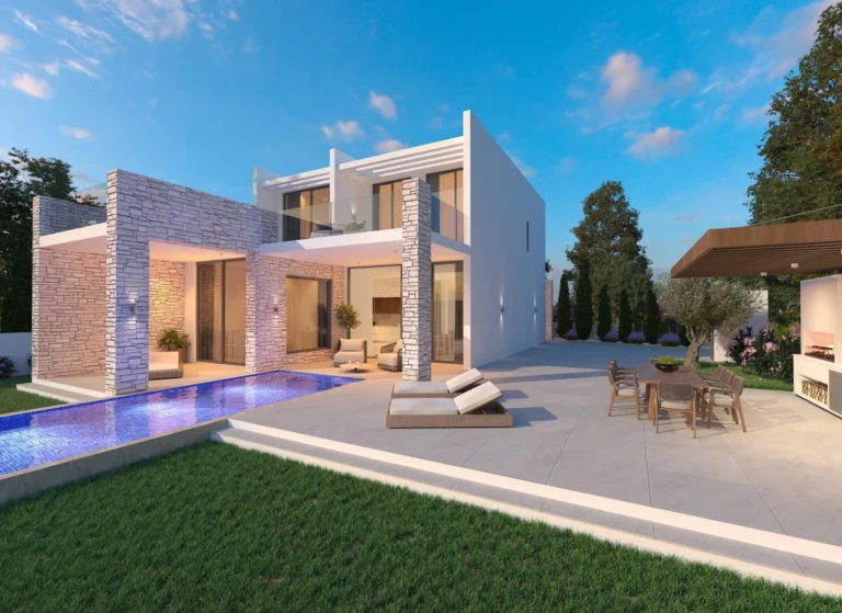 6+ Bedroom House for Sale in Tombs Of the Kings, Paphos District