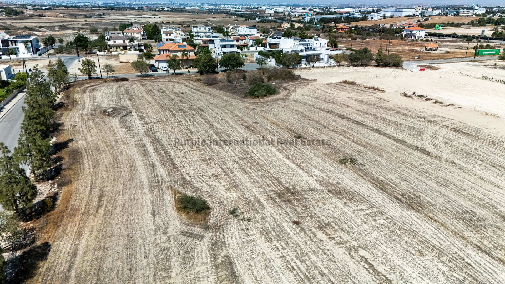 7,747m² Plot for Sale in Dali, Nicosia District