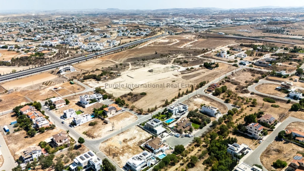 7,747m² Plot for Sale in Dali, Nicosia District