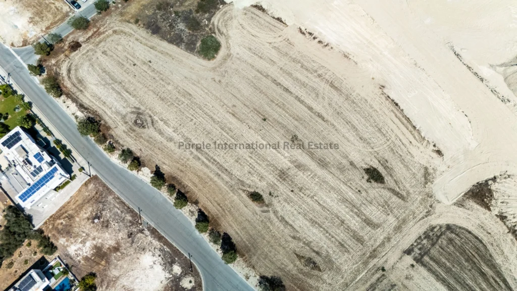 7,747m² Plot for Sale in Dali, Nicosia District