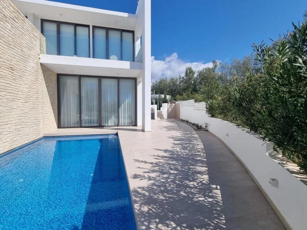 4 Bedroom House for Sale in Pegeia, Paphos District