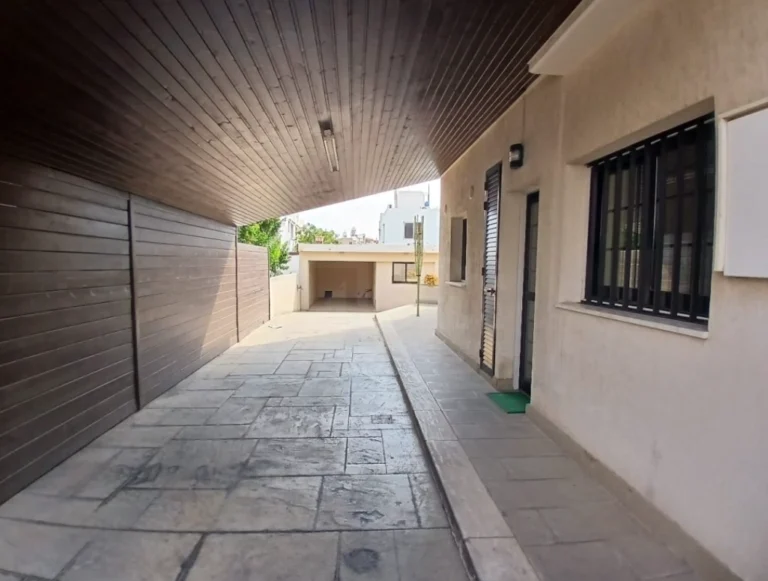 5 Bedroom House for Sale in Limassol District