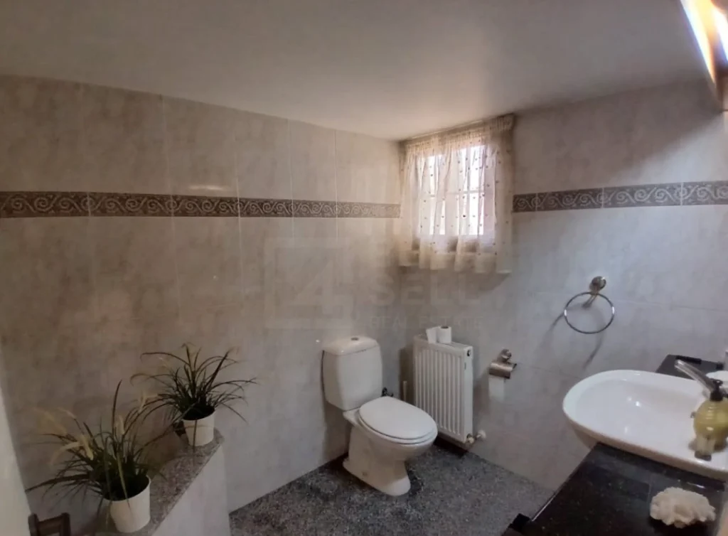 5 Bedroom House for Sale in Limassol District