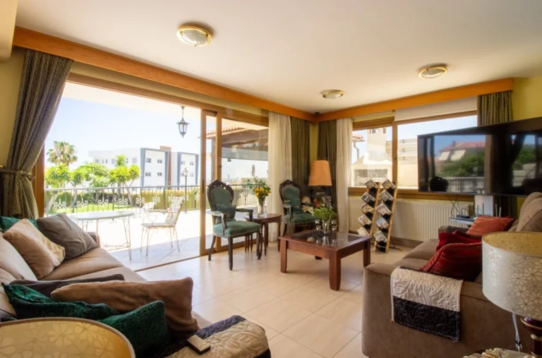 5 Bedroom House for Sale in Limassol – Agios Athanasios