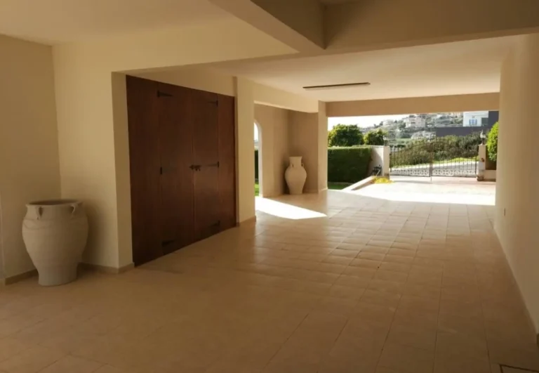 5 Bedroom House for Sale in Limassol – Agios Athanasios