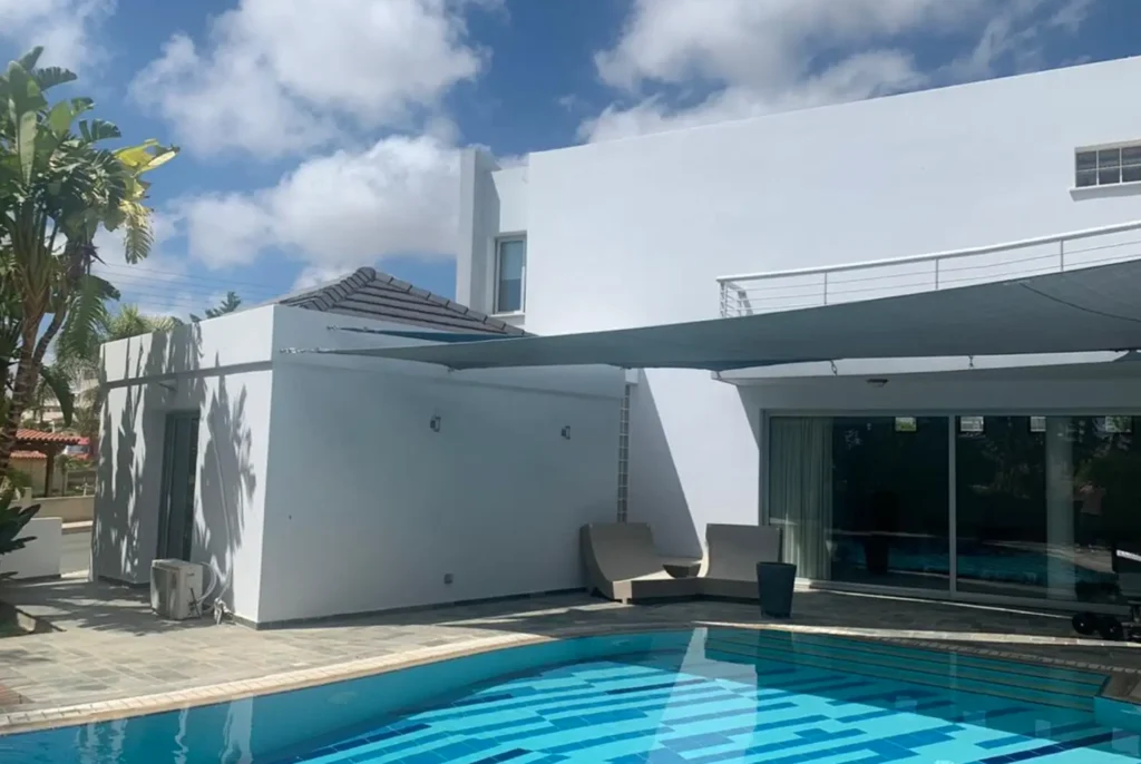 5 Bedroom House for Sale in Paphos – Anavargos