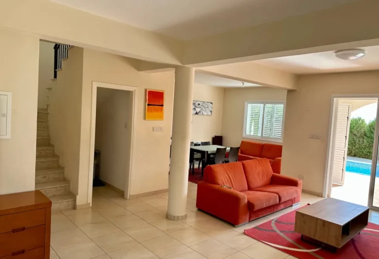 3 Bedroom House for Sale in Empa, Paphos District