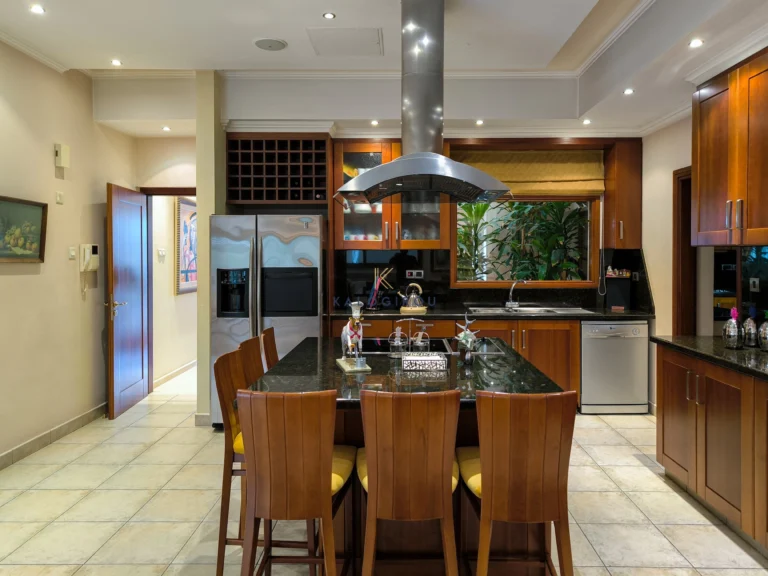 4 Bedroom House for Sale in Aradippou, Larnaca District