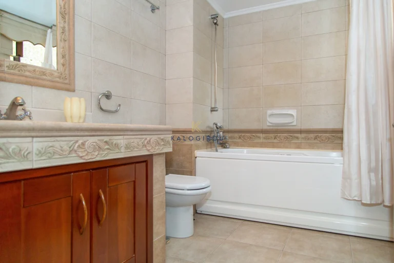 4 Bedroom House for Sale in Aradippou, Larnaca District