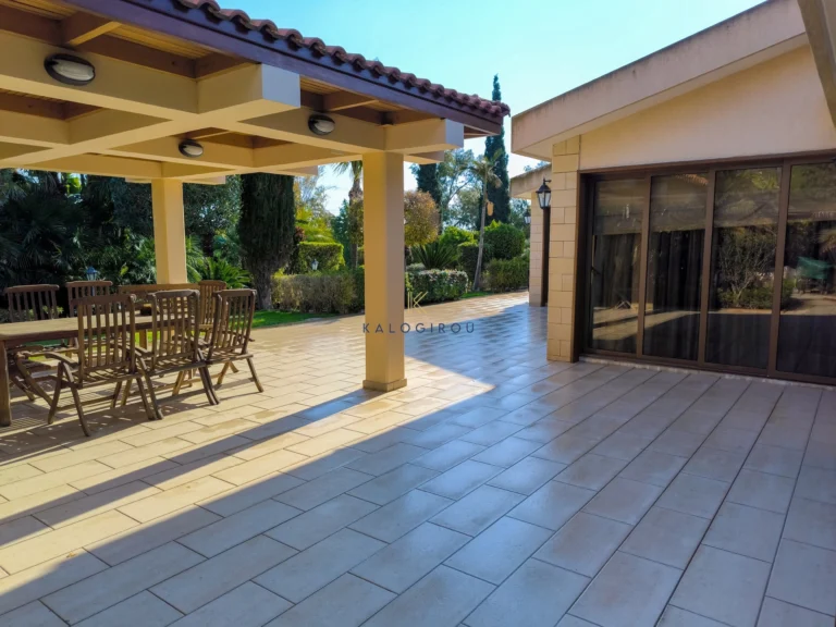 4 Bedroom House for Sale in Aradippou, Larnaca District