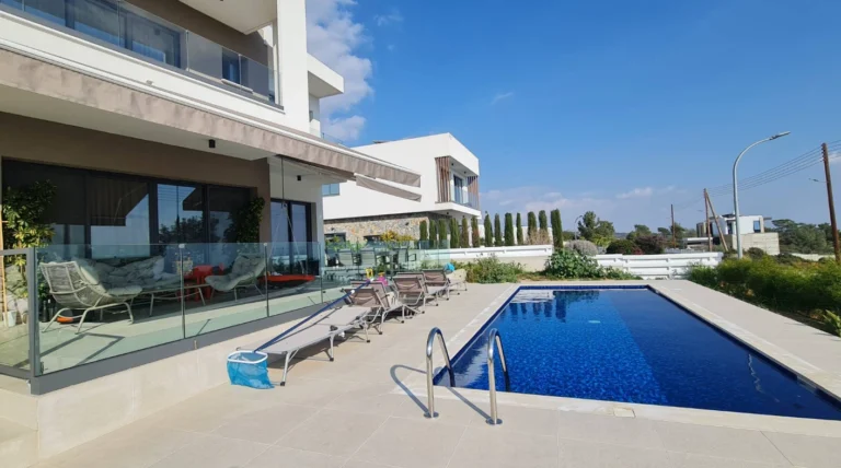 5 Bedroom House for Sale in Souni, Limassol District