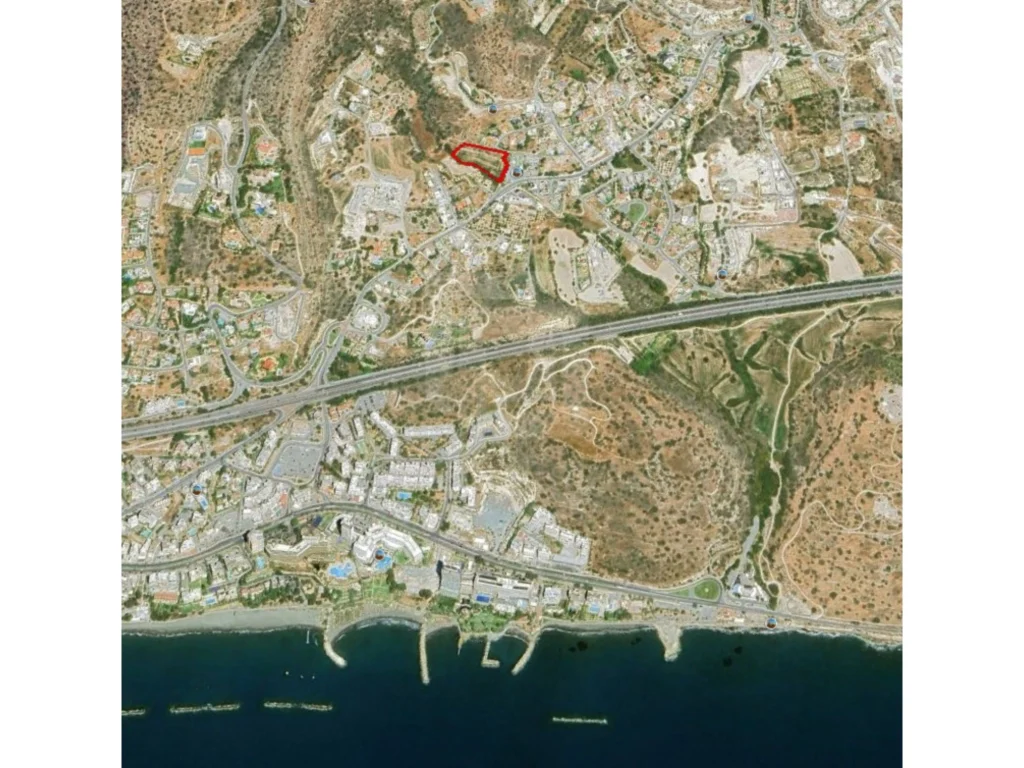 6,292m² Plot for Sale in Agios Tychonas, Limassol District