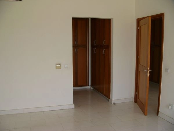 5 Bedroom House for Sale in Aglantzia, Nicosia District