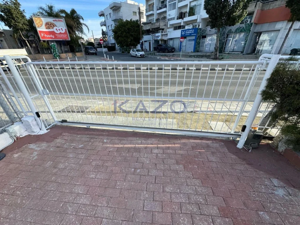 200m² Building for Rent in Limassol – Apostolos Andreas