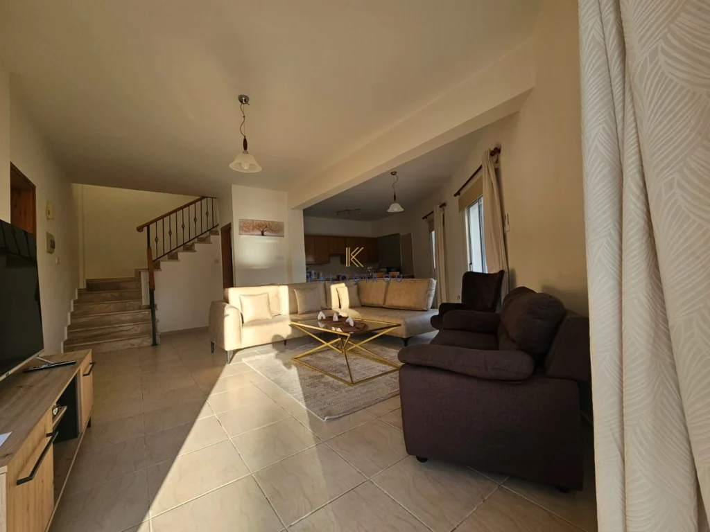 3 Bedroom House for Sale in Oroklini, Larnaca District