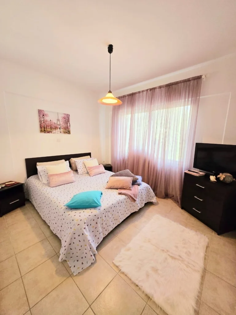 2 Bedroom Apartment for Rent in Parekklisia, Limassol District
