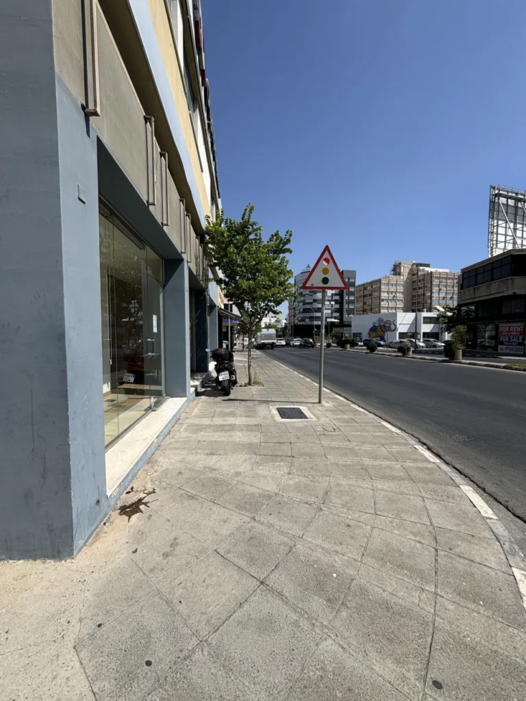 200m² Office for Rent in Limassol District