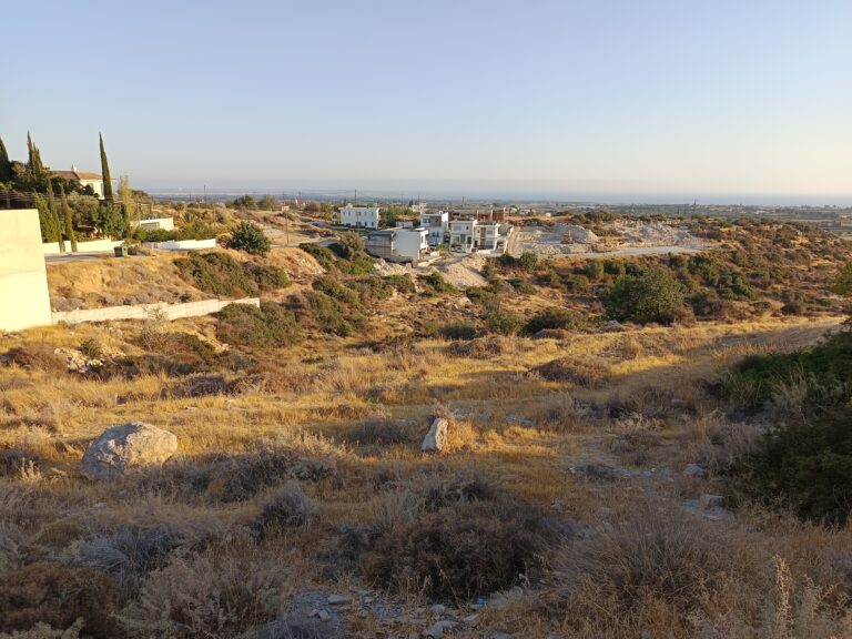 818m² Plot for Sale in Erimi, Limassol District