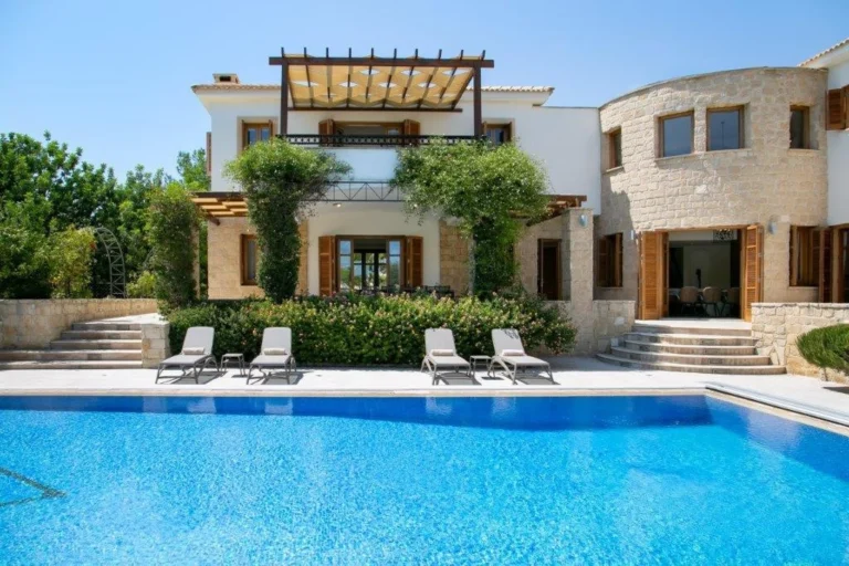 5 Bedroom House for Sale in Aphrodite Hills, Paphos District