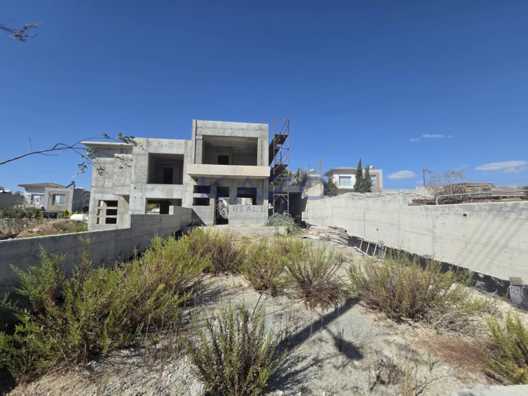 2 Bedroom House for Sale in Moni, Limassol District