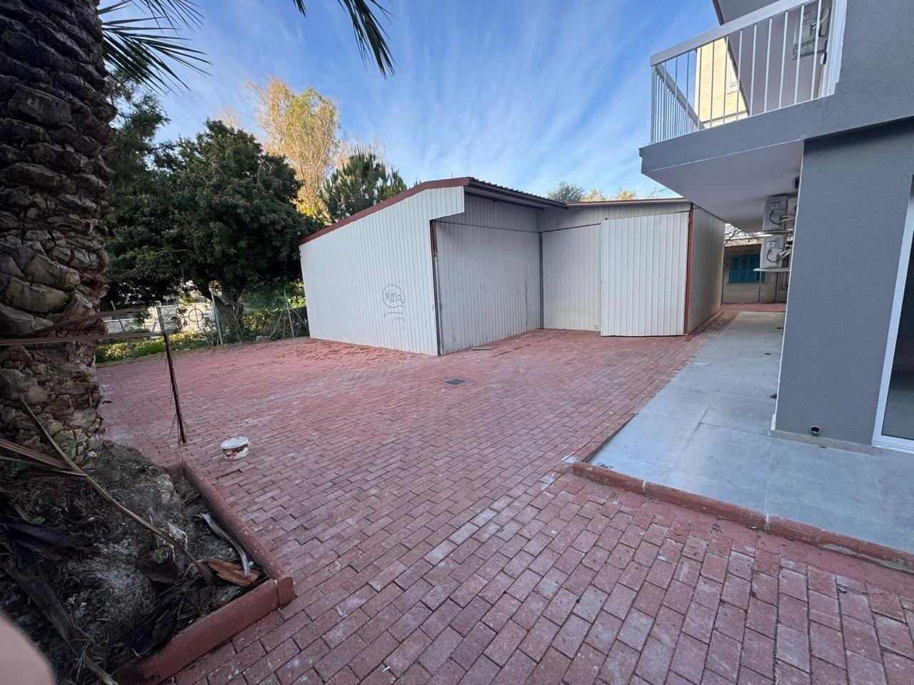400m² Office for Rent in Limassol District
