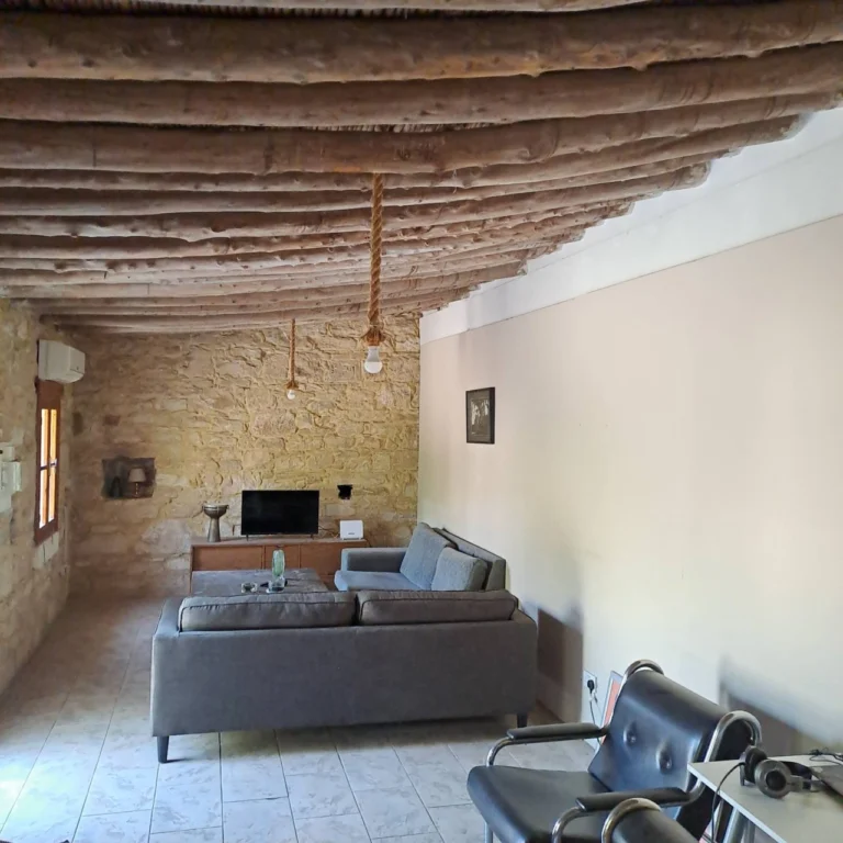 2 Bedroom House for Sale in Agios Tychonas, Limassol District