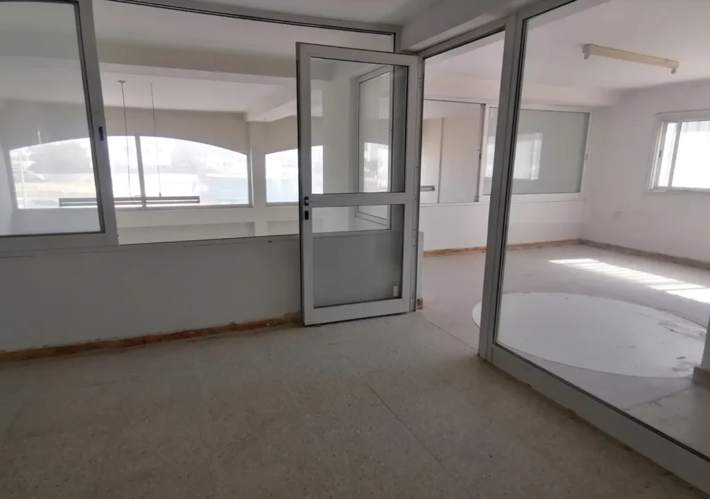 300m² Office for Rent in Kamares, Larnaca District