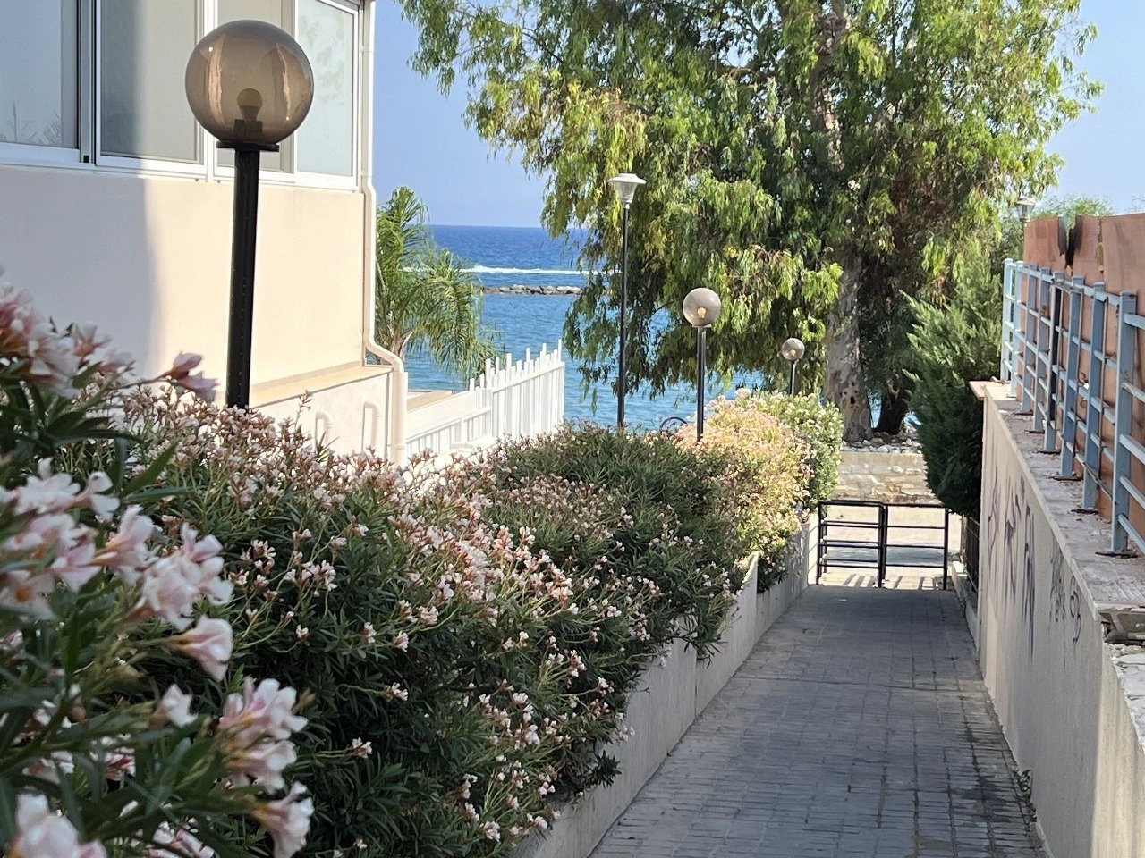 2 Bedroom House for Rent in Potamos Germasogeias, Limassol District