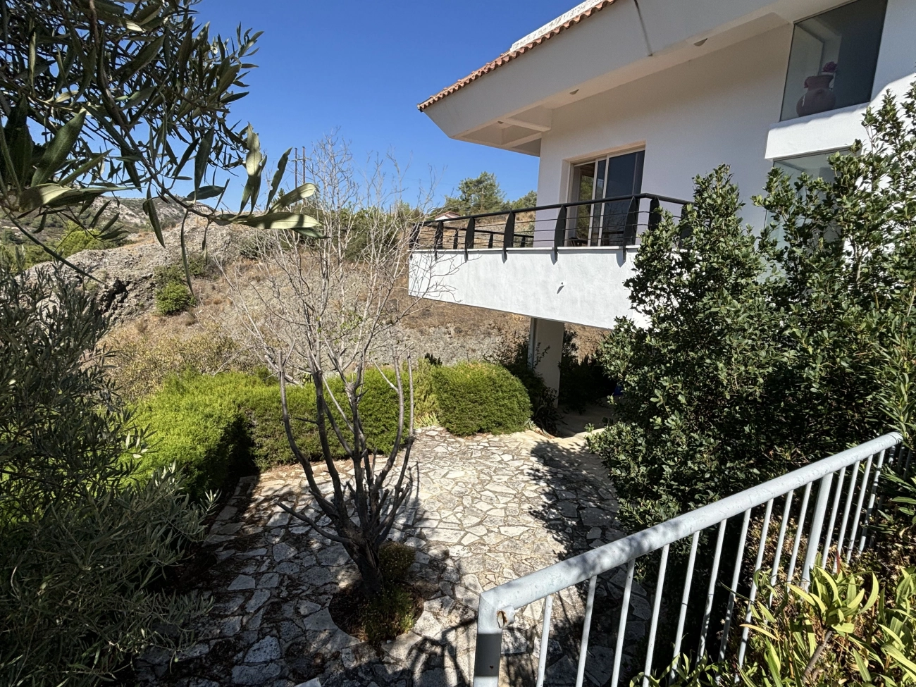 3 Bedroom House for Sale in Pera Pedi, Limassol District