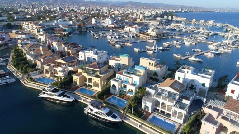 4 Bedroom House for Sale in Limassol – Marina