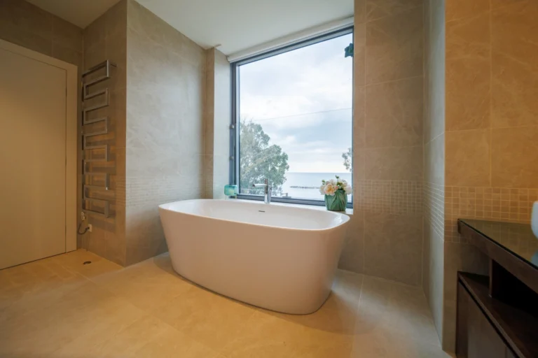 4 Bedroom Apartment for Sale in Agios Tychonas, Limassol District