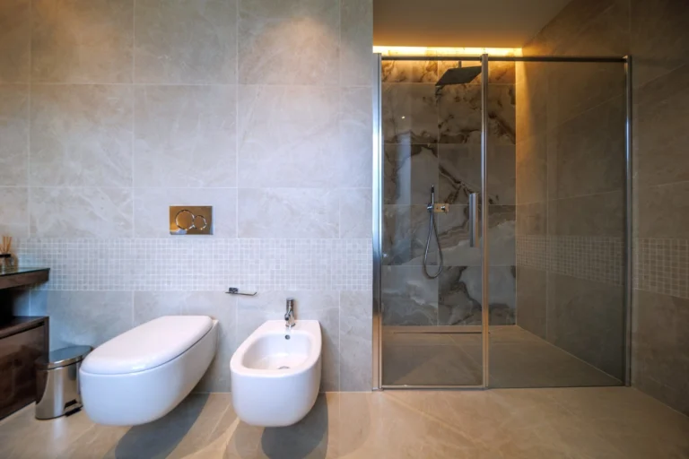 4 Bedroom Apartment for Sale in Agios Tychonas, Limassol District