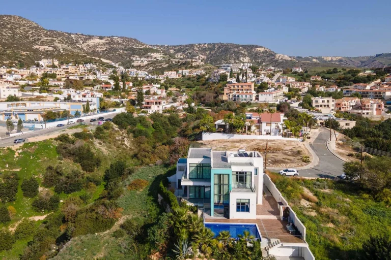 4 Bedroom House for Sale in Pegeia, Paphos District