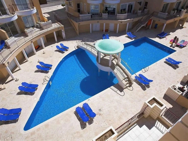 3 Bedroom Apartment for Sale in Paphos – Universal