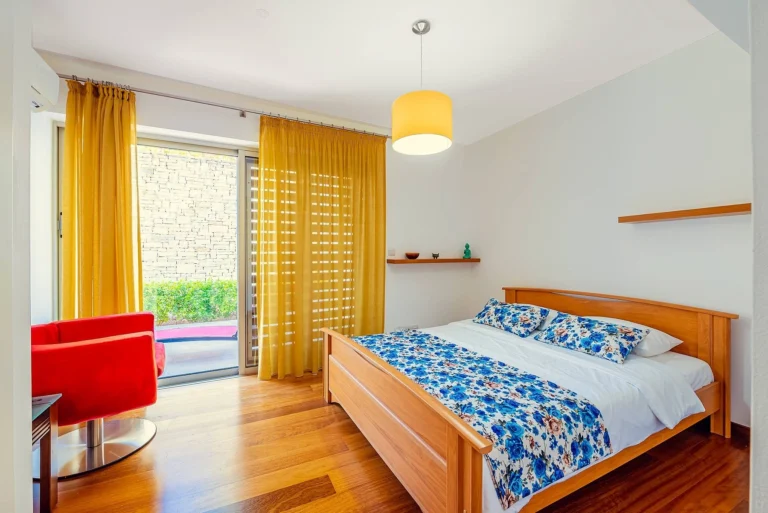 5 Bedroom House for Sale in Latchi (Lakki / Latsi), Paphos District